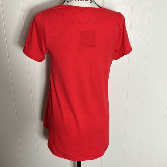 LuLaRoe Classic T - Picture 3 of 5